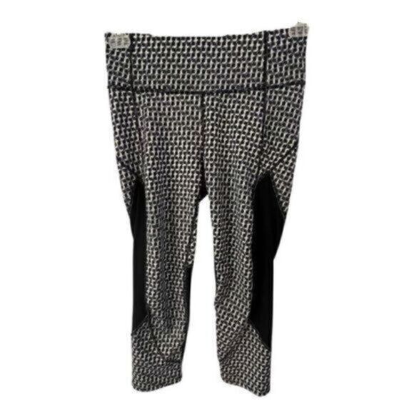 Athleta Mid -Calf Gray and Black Active Tights. Size Small - Picture 1 of 5